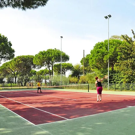 Club Village & Spiaggia Romea, *